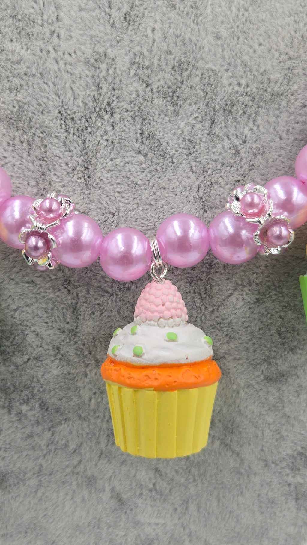 Cup Cake ketting, tijd voor een feestje!