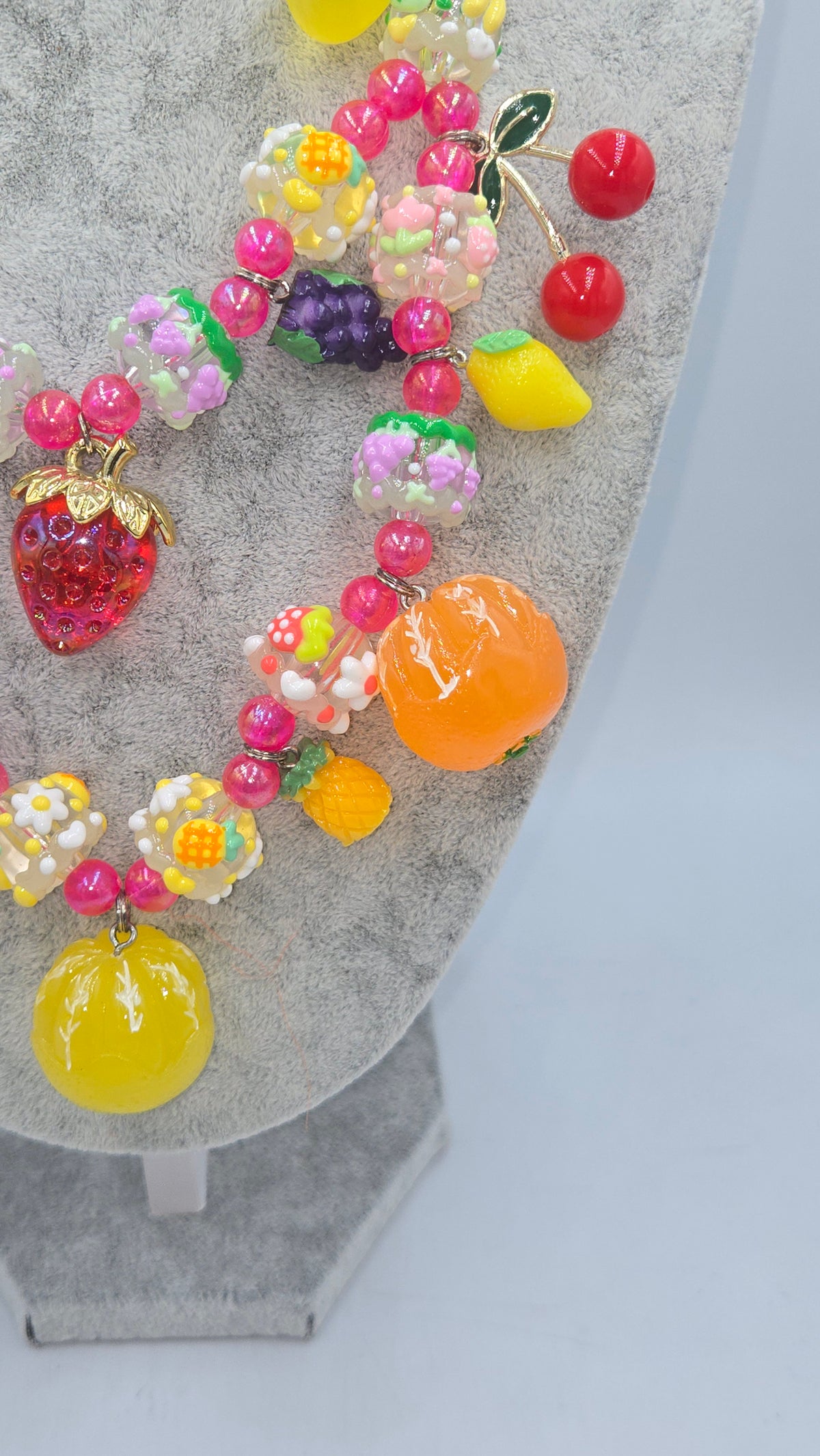 Glow-in-the-dark Fruity Fruit